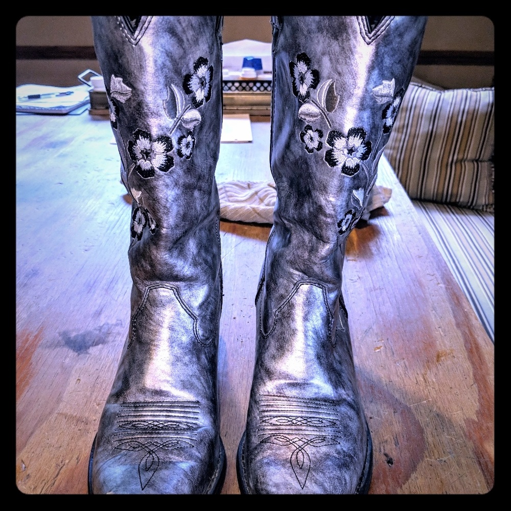 Durango cowgirl boots